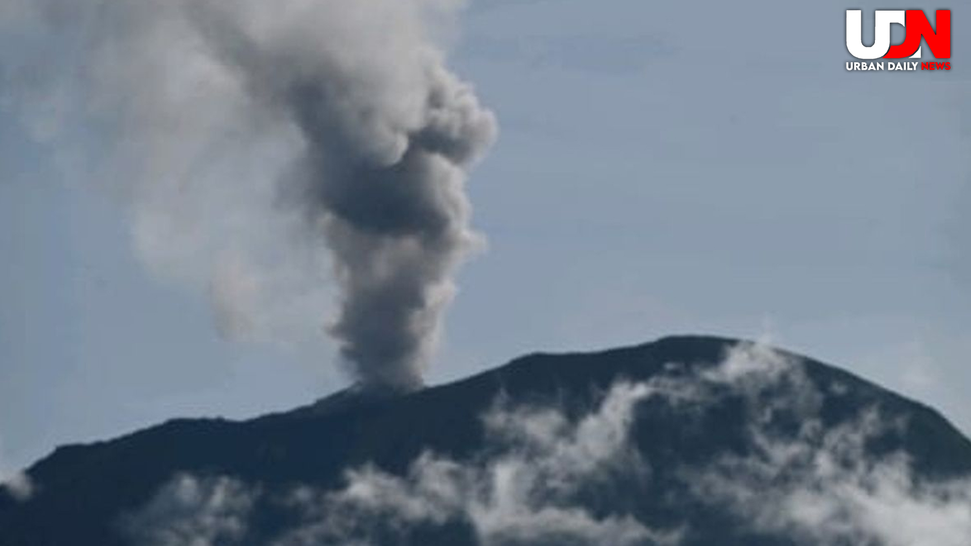 Tanggap Darurat 14 Hari untuk Gunung Api Ibu: Pemerintah Siaga