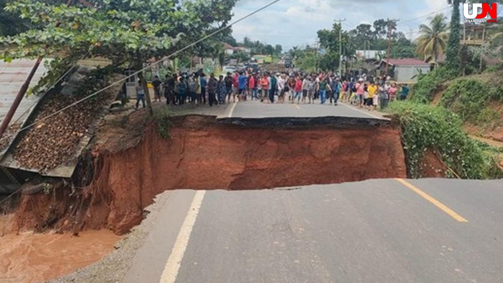 Jalan Lintas Sumatera Amblas, Akibat Banjir Besar Putus Total